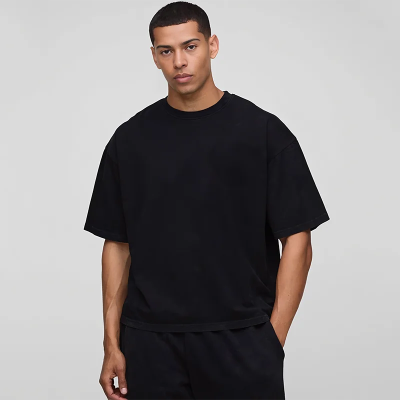 CORE T-SHIRT